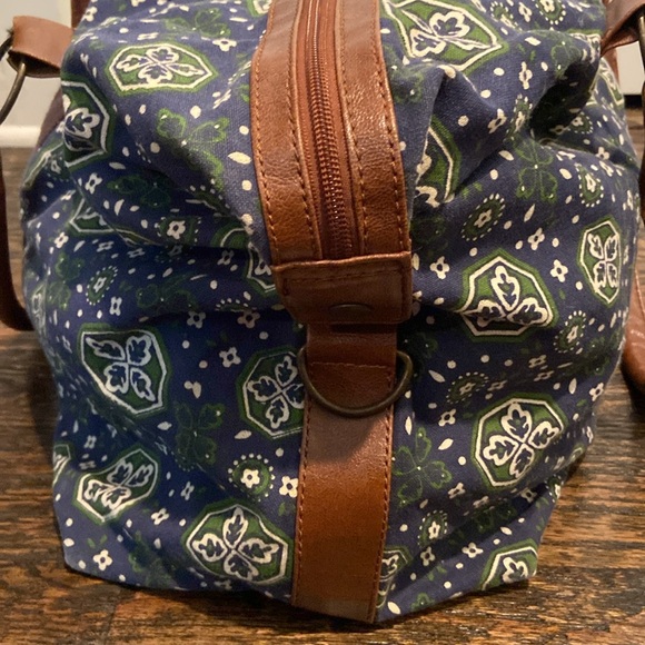 Cute duffle bag! - Picture 7 of 8